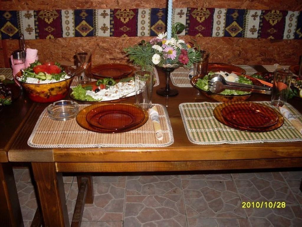Veselata Guest House Dolna Banya Εξωτερικό φωτογραφία